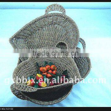 Heart shaped seagrass storage basket set of three