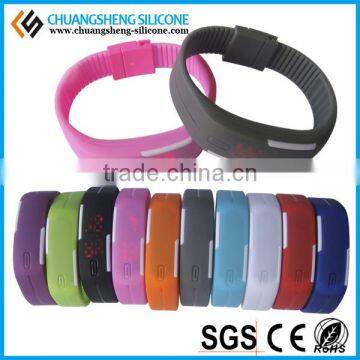 Factory Price LED Figures Display Silicone Wristband photo-6