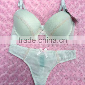 Women Fashion Design Fancy Lace Sexy Bra and Panty Set photo-4
