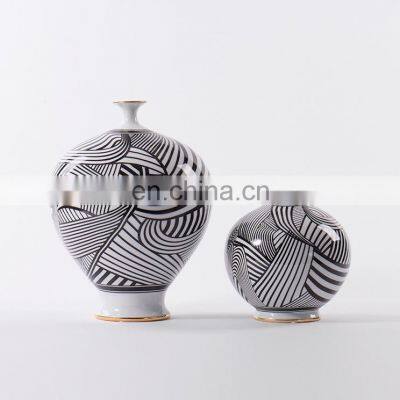 Big Belly Striped Nordic Modern Luxury Black Line White Tabletop Home Decoration Ceramic Vase