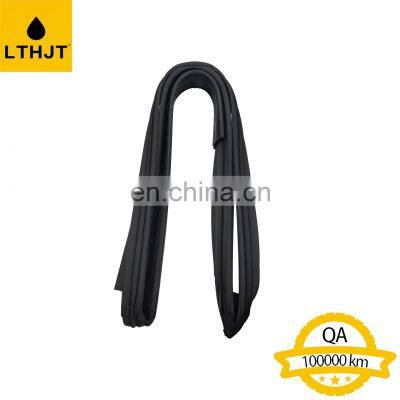Wholesale Auto Spare Parts Window Moulding OEM 68151-0N010 For Crown 2005-2009