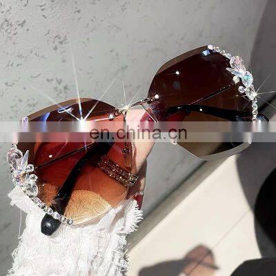 2022 Manufacturer Wholesale Retro Fashion Rimless Sport Diamond Sun Glasses Custom Women Luxury Polarized Designer Sunglasses photo-2