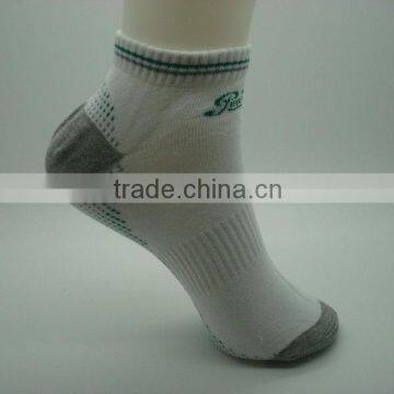 Boxi-High quality men's 100%cotton tricolor sports socks