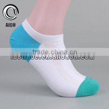 Fashion Wholesale White Thin Strip Men Cotton Colored Custom Design Socks Mens Socks Ankle Socks
