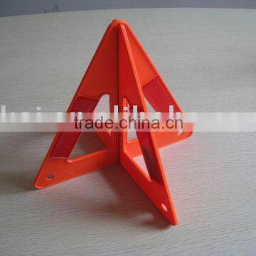 car warning triangle
