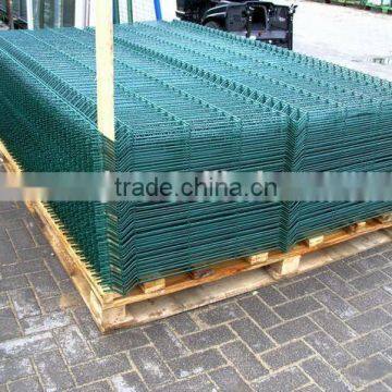 China galvanized welded wire fence panels security fence