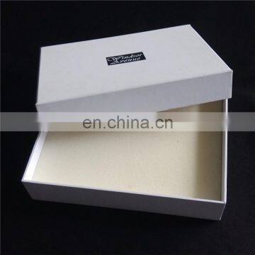 Attention! Easy to make sponge inn to prevent the scratches of the gift surface hat box