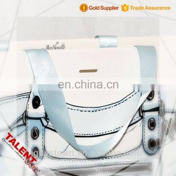 Custom Creative Design Offset Printed Silk Ribbon Tape Handle Paper Bag photo-3