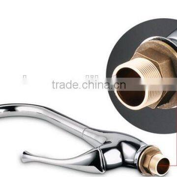 China Factory Direct Sale Brass Kitchen Sink Water Tap Pop up Kitchen Faucet