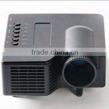 Entry level Low cost mini portable projector for Chindren entertainment