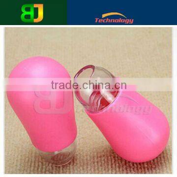 Daily use round silicone egg yolk out separate/egg divider egg extractor