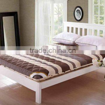 Best Price Polyester Anti-Slip Sofa Bed Mattress Pad