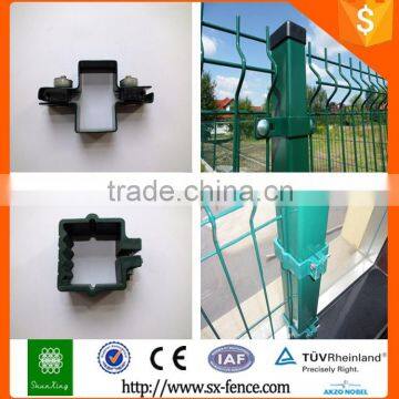 Alibaba Trade Assurance Galvanized V Pressed Welded Wire Mesh Fence Panel