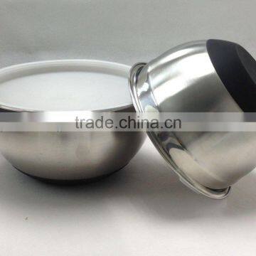 full size stainless steel salad bowl with plastic lid