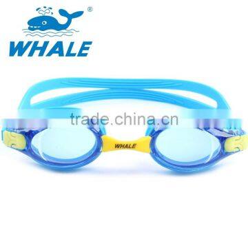 PC lens and durable silicone swimming goggles for youth