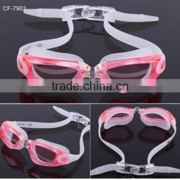 Hot sale swimming goggles with anti-scratch function