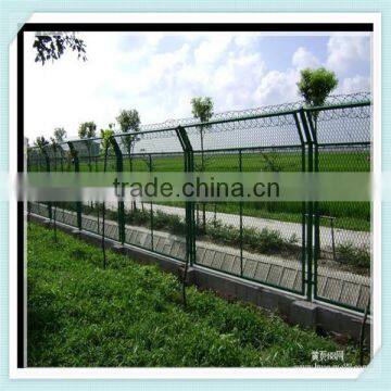 galvanized chain link fence