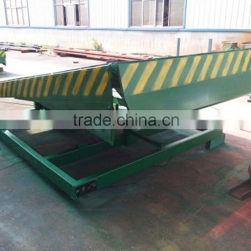 stationary car ramp for unloading goods