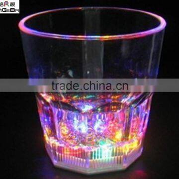 Fashion bar plastic flashing light Led cup