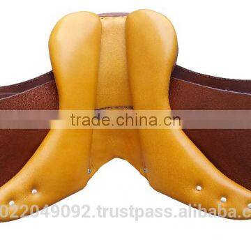 688104 Close Contact Jumping Saddle