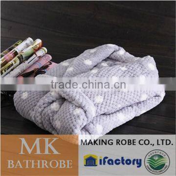 Promotion Polyester Sleep Robe Jacquard Flannel Fleece Bathrobe photo-6