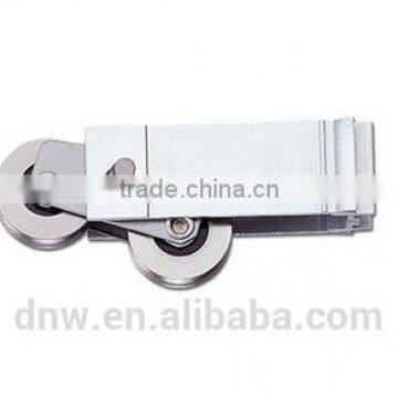 Sliding door roller