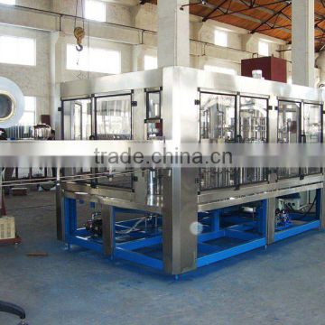 liquid filling machine