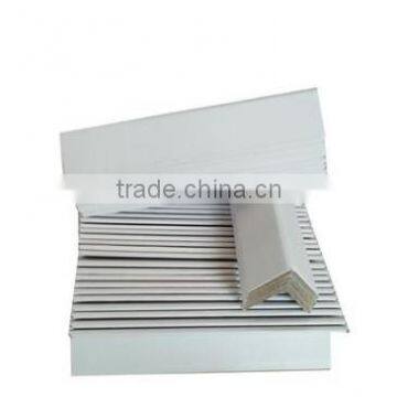 White colour paper corner angle 50mm*50mm*4mm thickness used for side packing on pallets