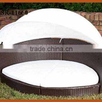 Latest KD Rattan Pet Daybed With Adjustable Canopy