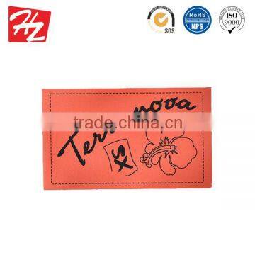 New design plastic hang tag in China