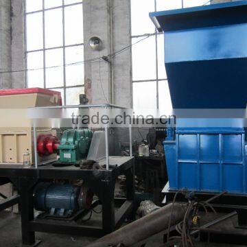 Scrap iron crusher for crushing iron slag for iron recycling