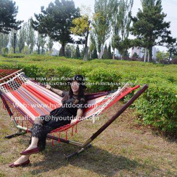 Hammock With Spread Rod
