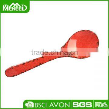 Deep red chief used large personal fork and spoon