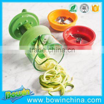 2017 tri-blade magic hand-held vegetable spiral slicer