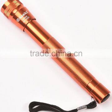 AK-4032 High Quality Dry Battery Operated Led Flash Light photo-2