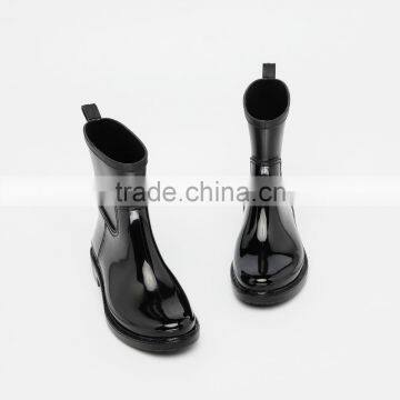 Outdoor Garden Farm Weeding Use Fashion Waterproof Antislip Mid Tube Pure Solid Color Soft PVC Gum Boots Rain Waterproof Shoes photo-4