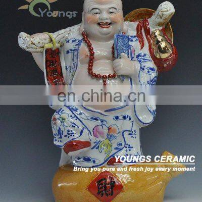 Pottery statue with the god of wealth design