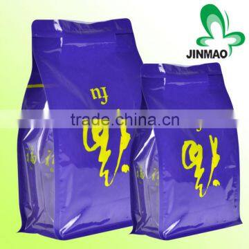 Laminating foil material packaging quad sealed food bag