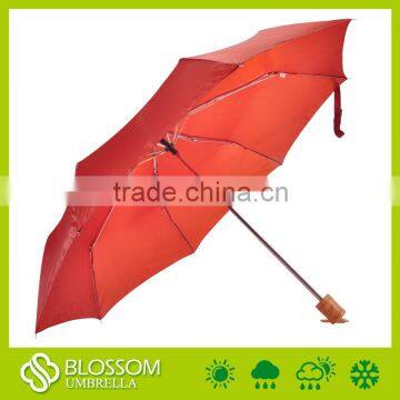 Cheap promotional Three folding umbrella with wooden handle