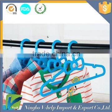 High Quality Custom Creative Plastic Drying Clothes Hanger photo-2