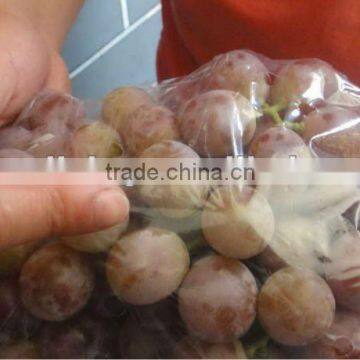 Tasty!! 2012 new arrival fresh red globe grapes (Yunnan origin)