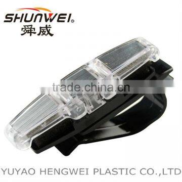 SD-1304 Transparent Plastic Car Sunglasses Clip