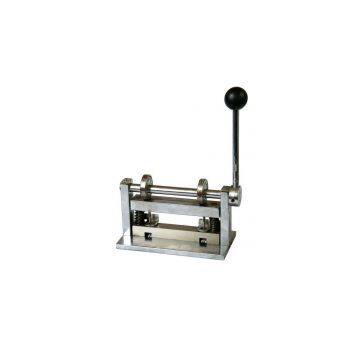 Positioning hole cutter