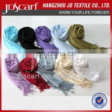 China Fashion Scarf Manufacture Latest Fashionable Luxury Pashmina Scarf Shawl photo-2