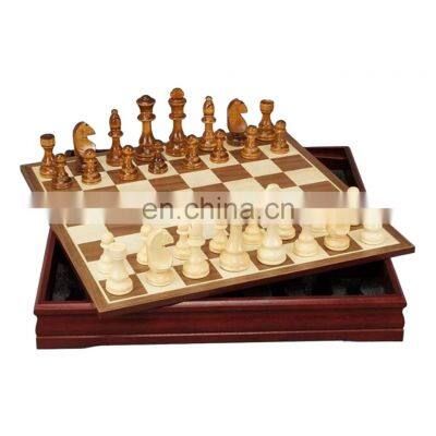 The Popular Medium Chess Set With Large Wooden Chess Set Is An Introduction To Students' Leisure And Gift Giving