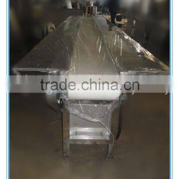 Flat Conveyor/ Poultry Carcass Cutting With Worktable