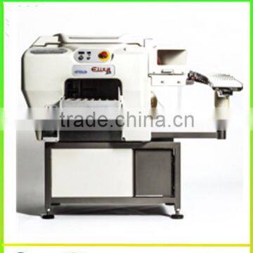 Stretch cling food packaging machine