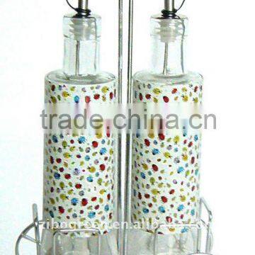 TW918 2pcs glass oil and vinegar set with metal casing and rack