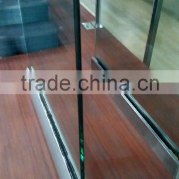 Recomend Triangle Laminated Glass Concrete Outdoor Aluminum Balustrade photo-2