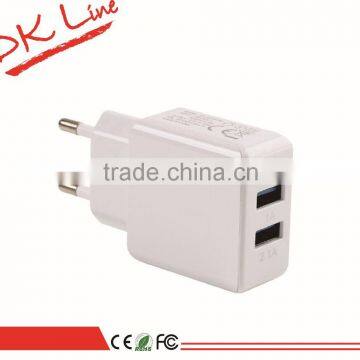 Wholesale Universal Dual USB Charger Plug, Travel Charger Adapter for Mobile Phone